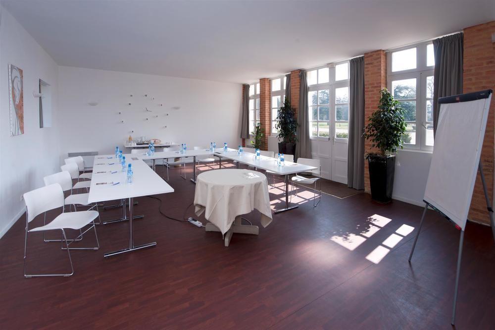 Country Club Otel Yvré-lʼÉvêque Dış mekan fotoğraf