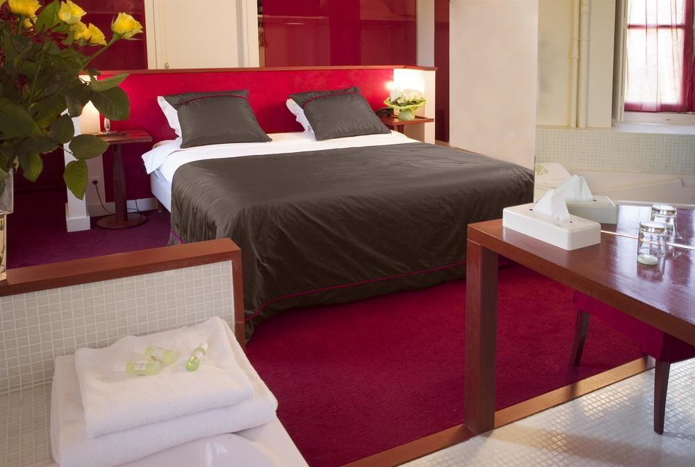 Country Club Otel Yvré-lʼÉvêque Dış mekan fotoğraf