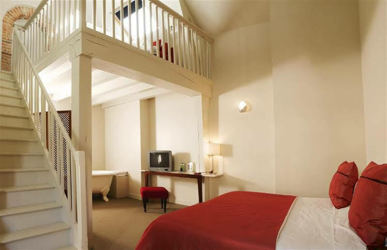 Country Club Otel Yvré-lʼÉvêque Dış mekan fotoğraf